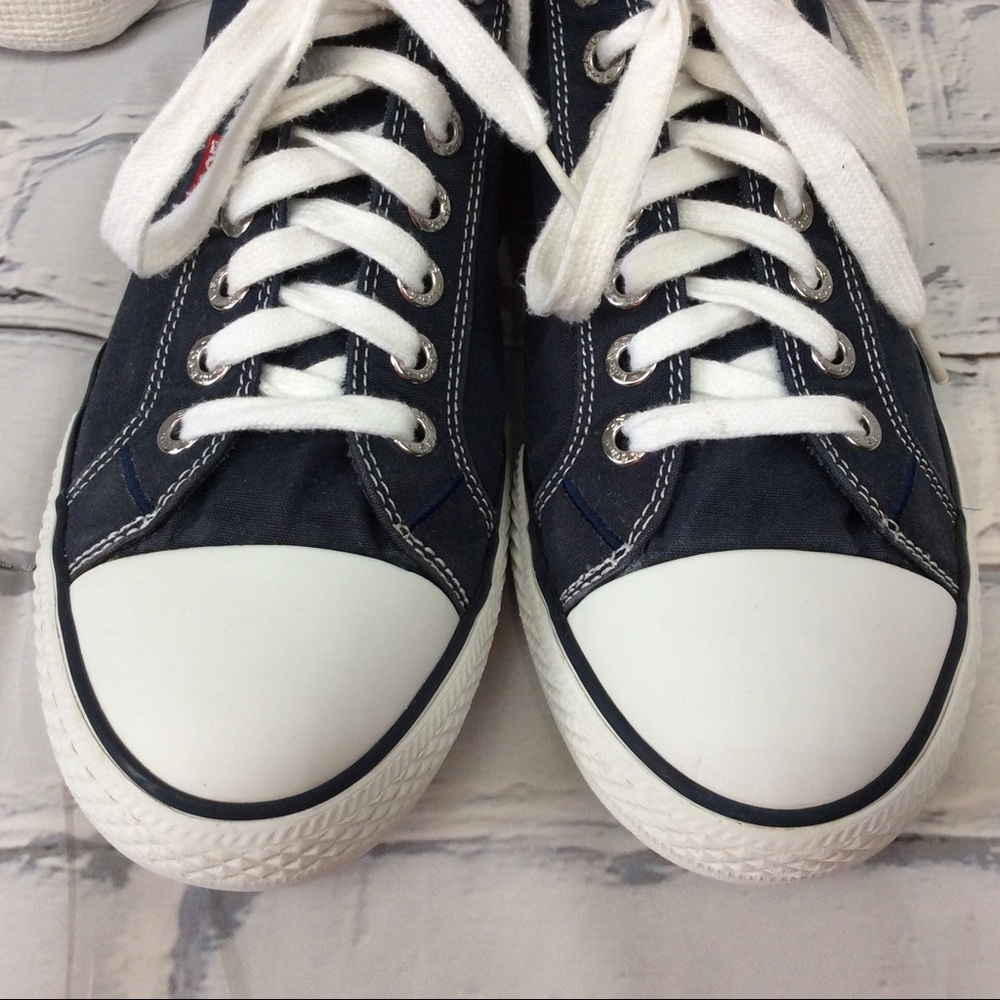 Levi’s Navy Blue Canvas Sneakers, Size 10 - Picture 6 of 10